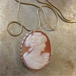 🌹Cameo 14k Gold Charm/Pin